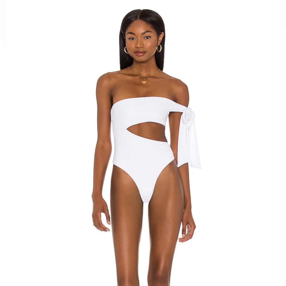 NWT Tularosa Omnia one piece